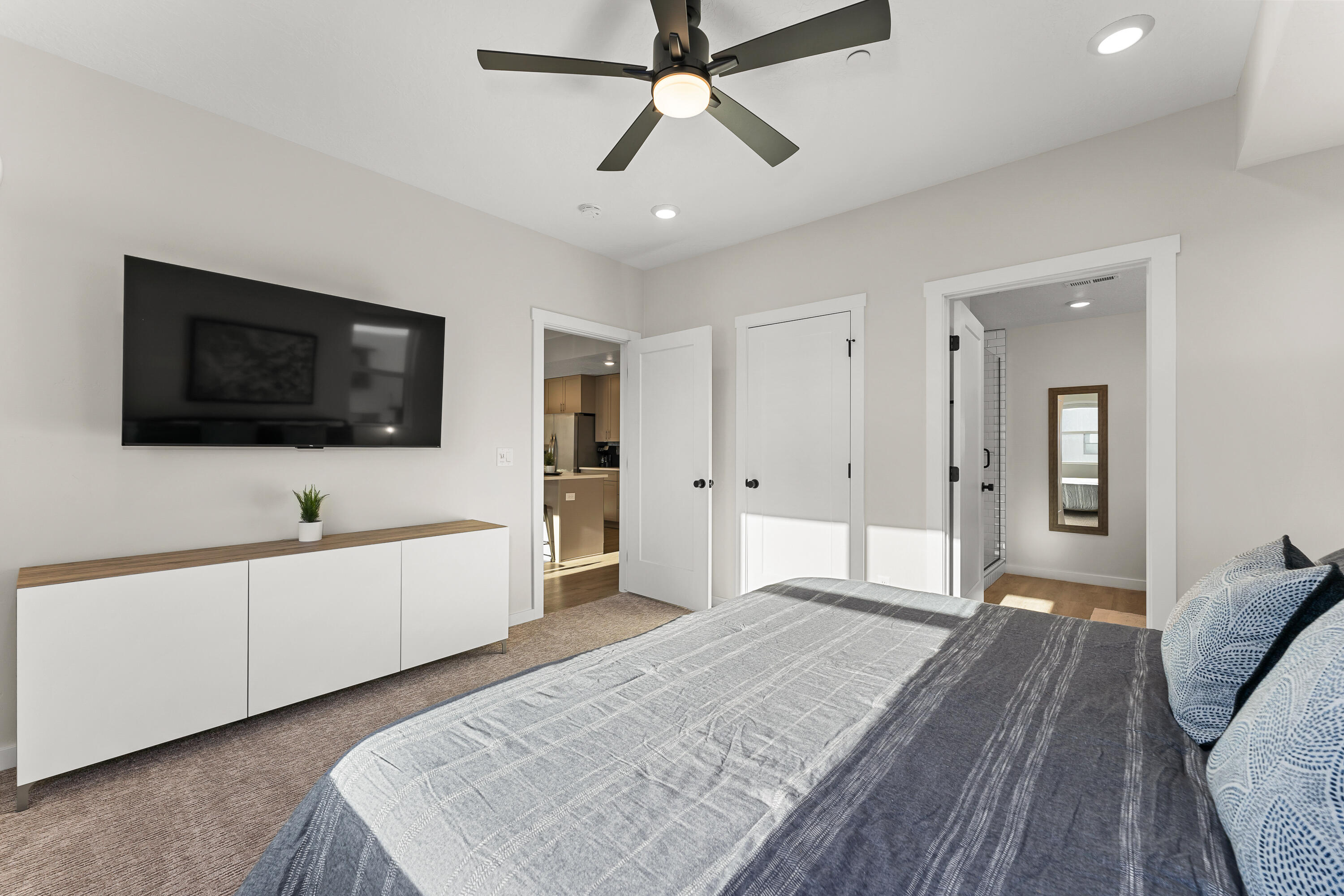 DESERT COLOR RESORT - Residential