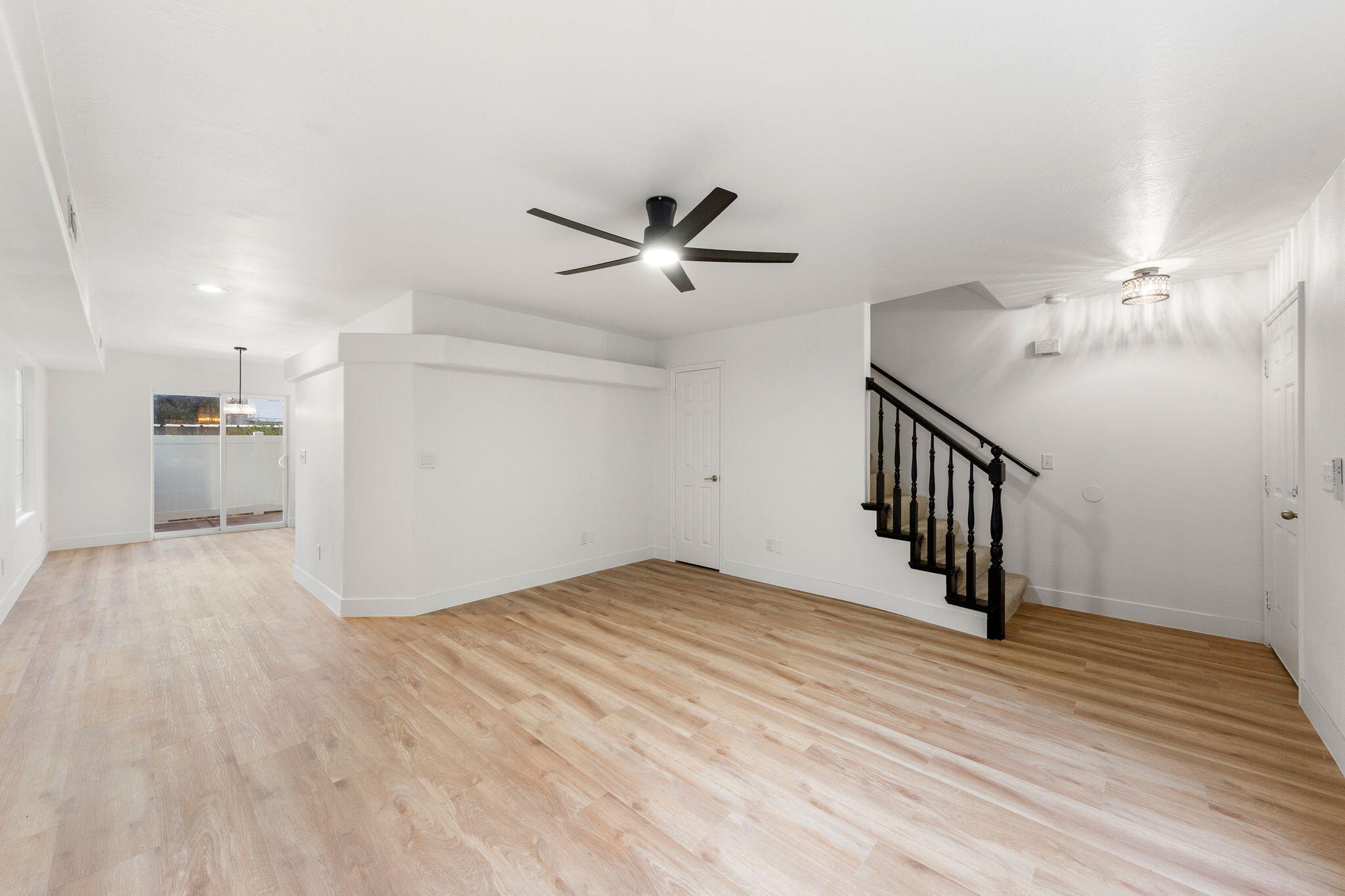 LEXINGTON HILLS TOWNHOMES - Residential