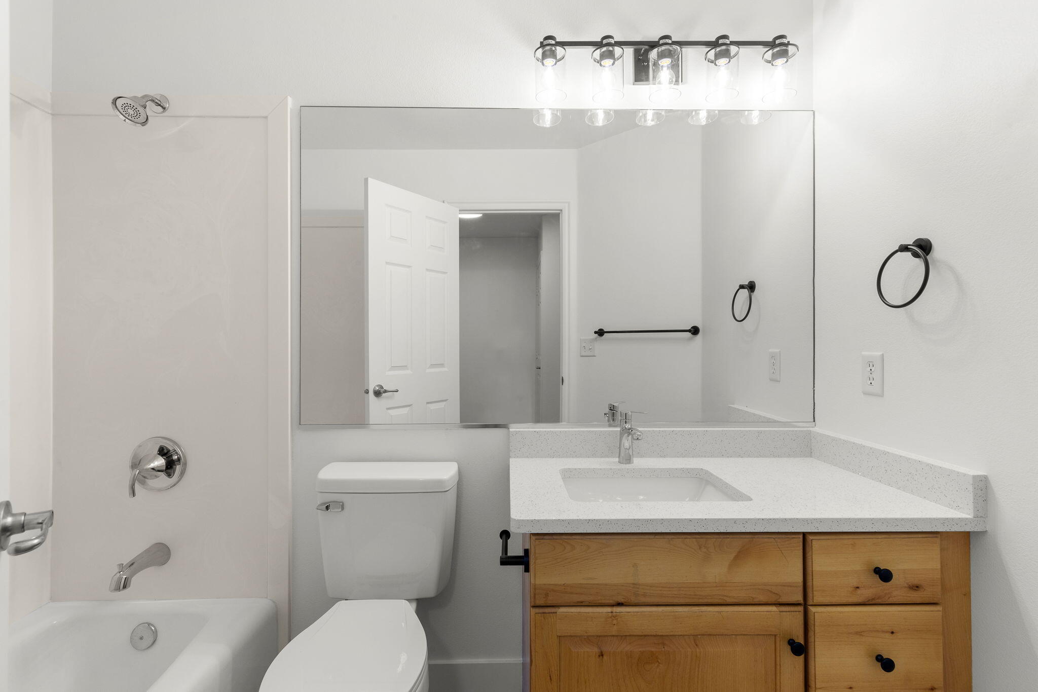 LEXINGTON HILLS TOWNHOMES - Residential