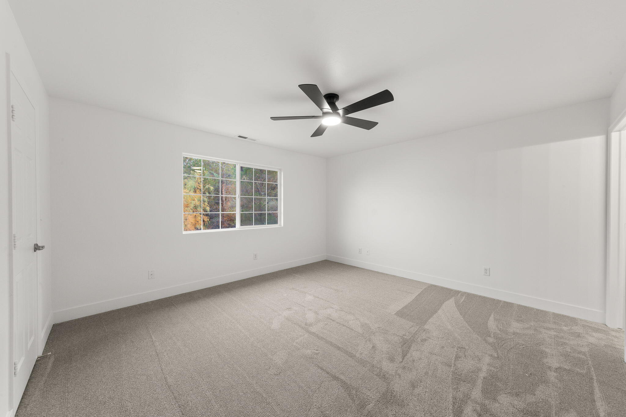 LEXINGTON HILLS TOWNHOMES - Residential