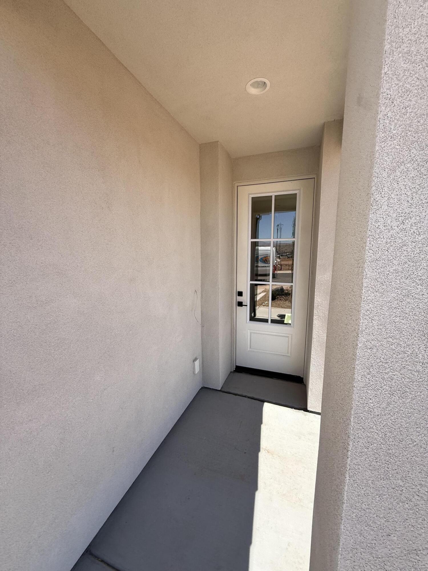 WHITE DOME TOWNHOMES - Residential