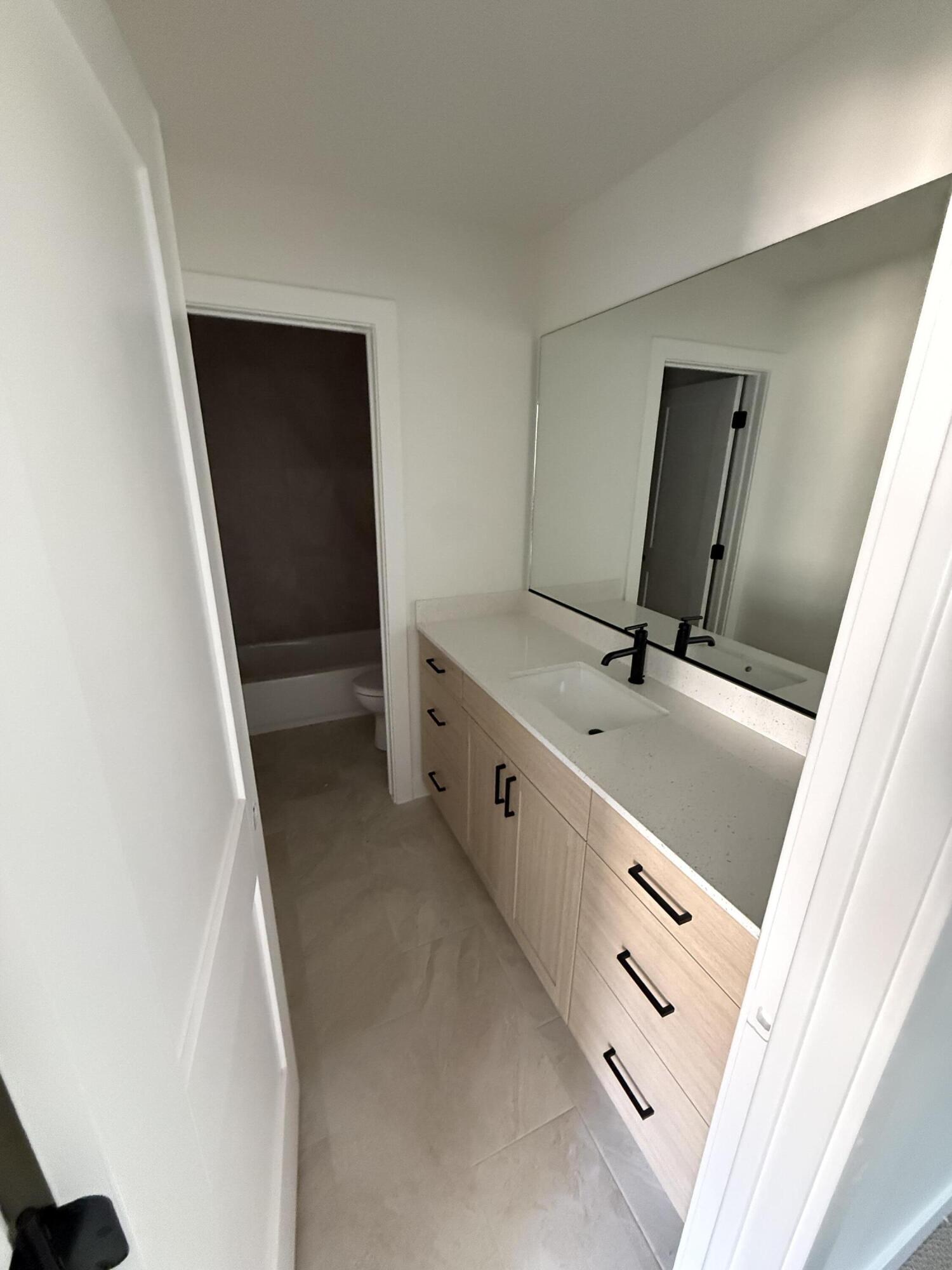 WHITE DOME TOWNHOMES - Residential