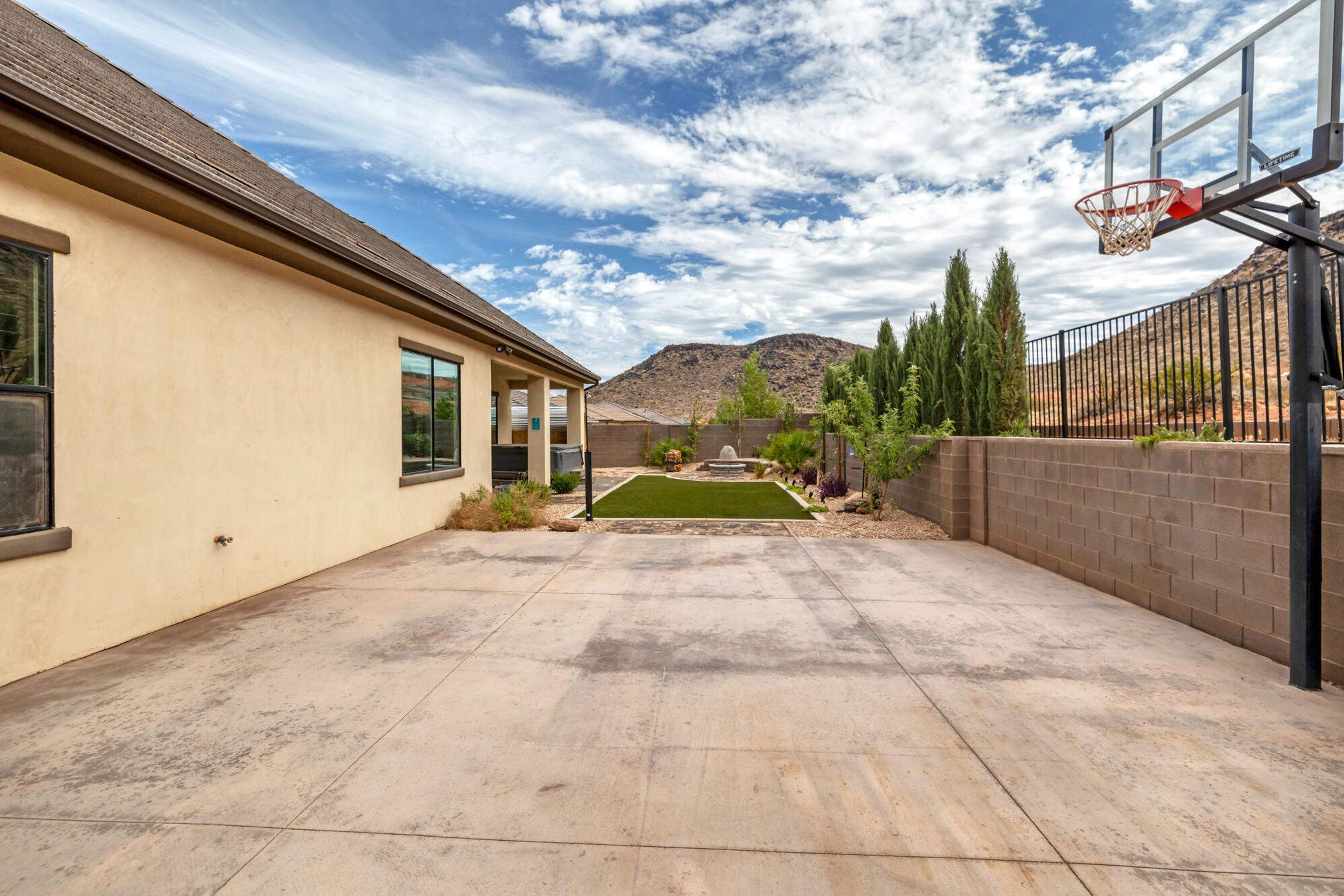 DIXIE SPRINGS - Residential