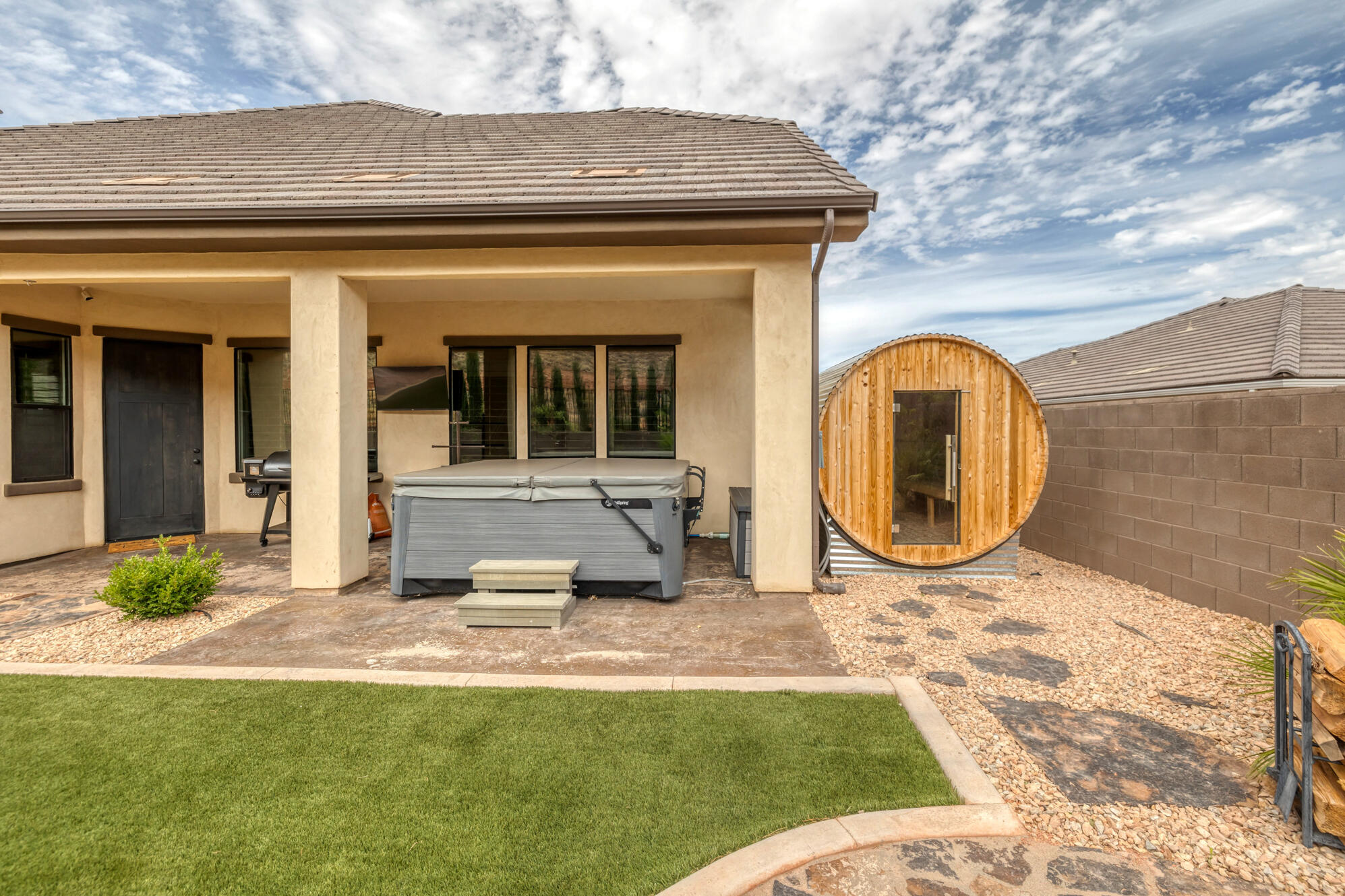 DIXIE SPRINGS - Residential