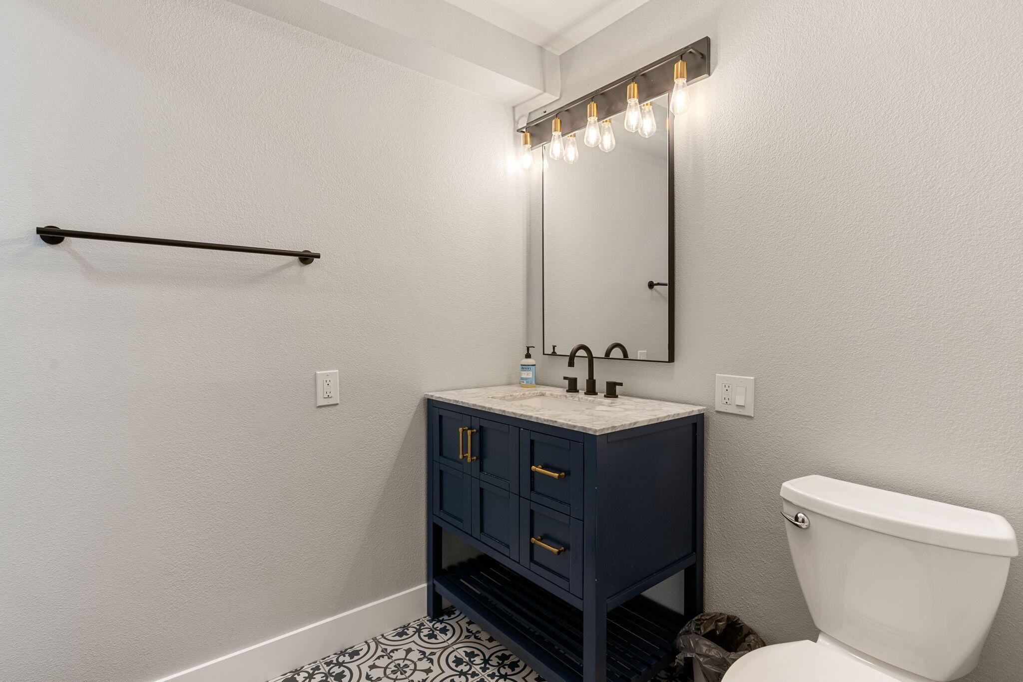 PADRE CANYON ESTATES - Residential