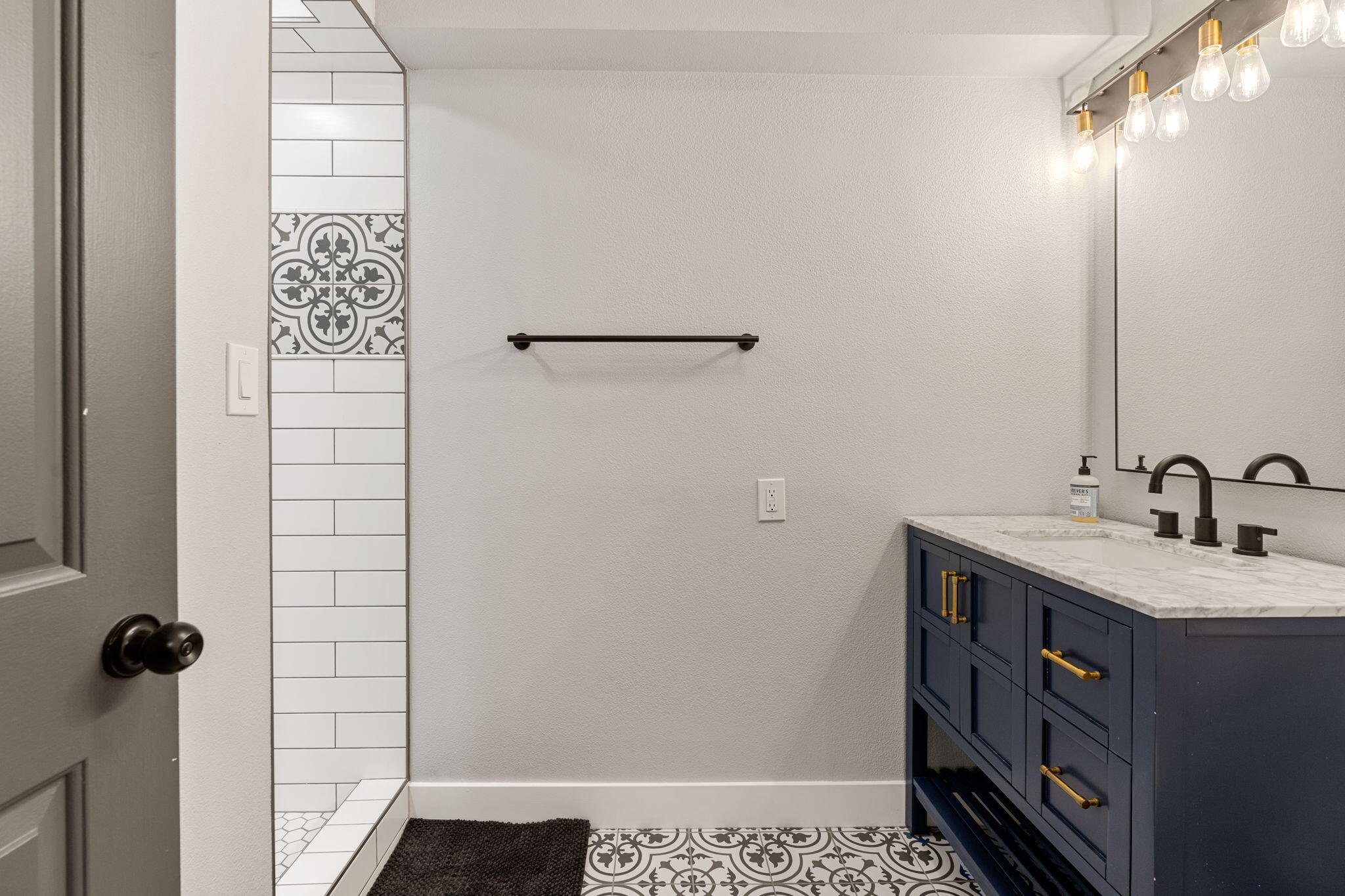 PADRE CANYON ESTATES - Residential