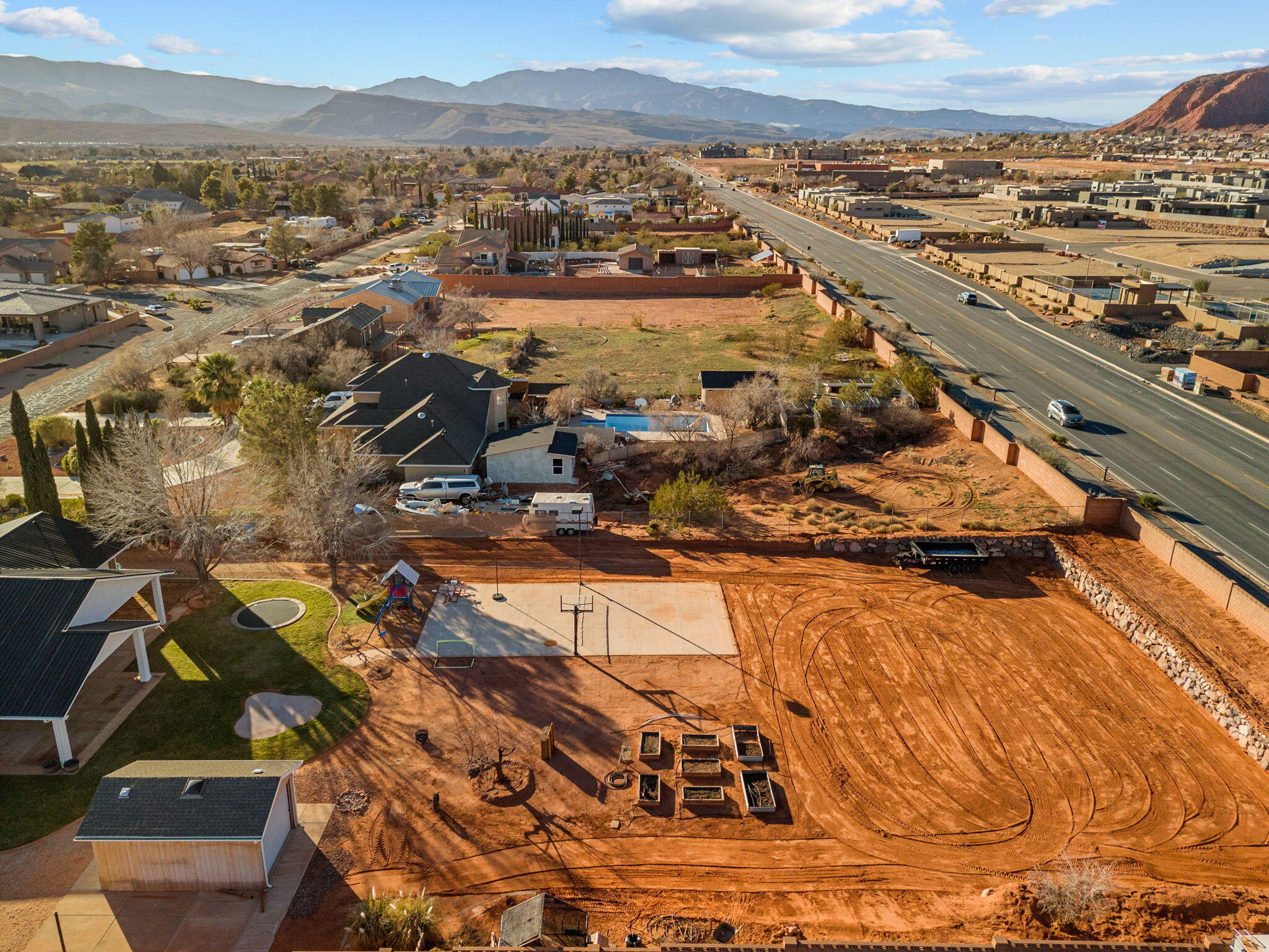 PADRE CANYON ESTATES - Residential