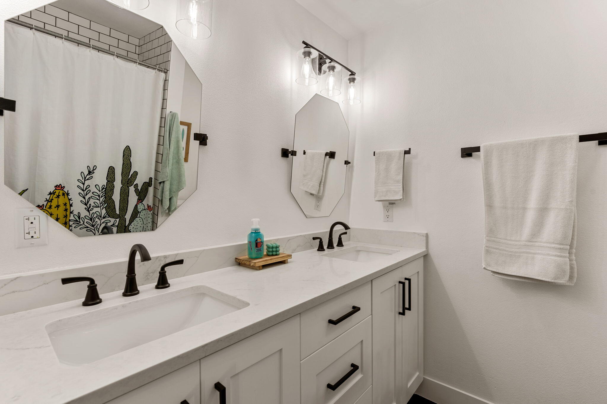 PADRE CANYON ESTATES - Residential