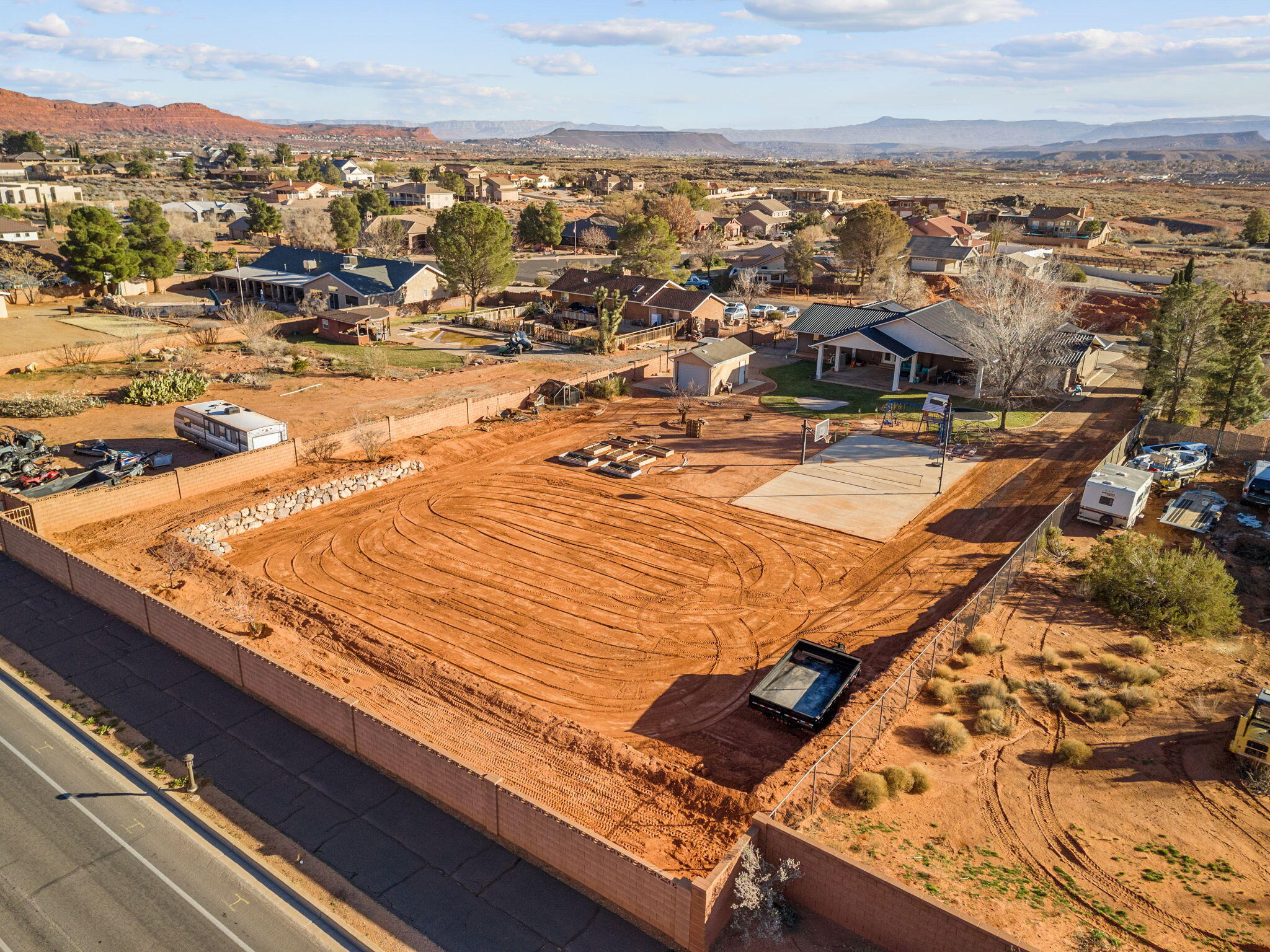 PADRE CANYON ESTATES - Residential