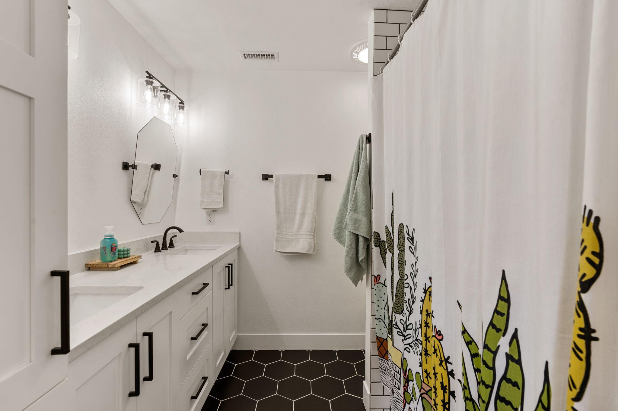 PADRE CANYON ESTATES - Residential