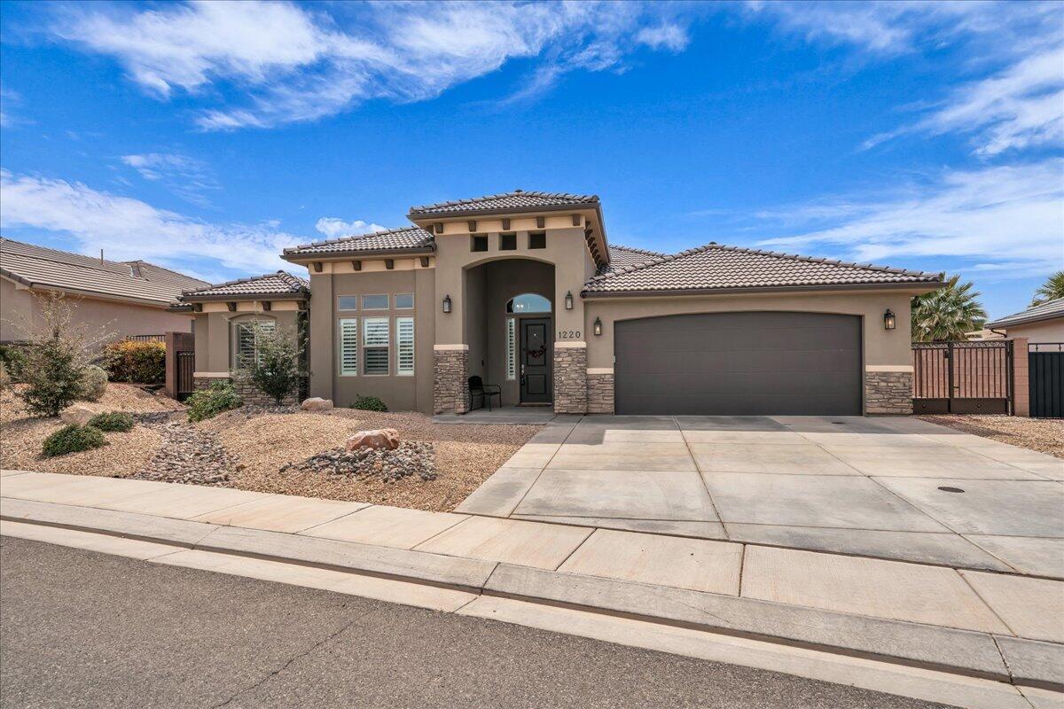 WARNER GATEWAY - Residential