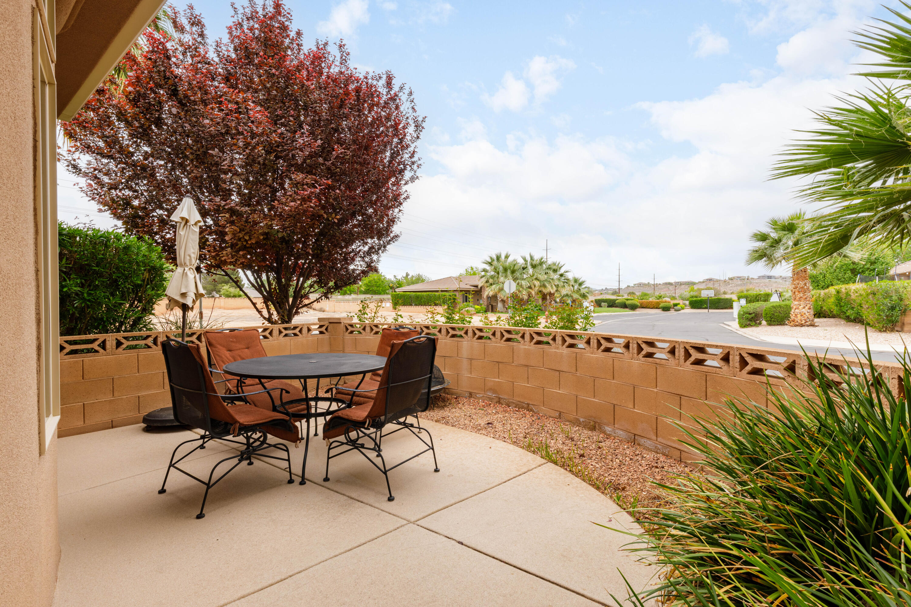 HUNTINGTON AT STONEBRIDGE - Residential