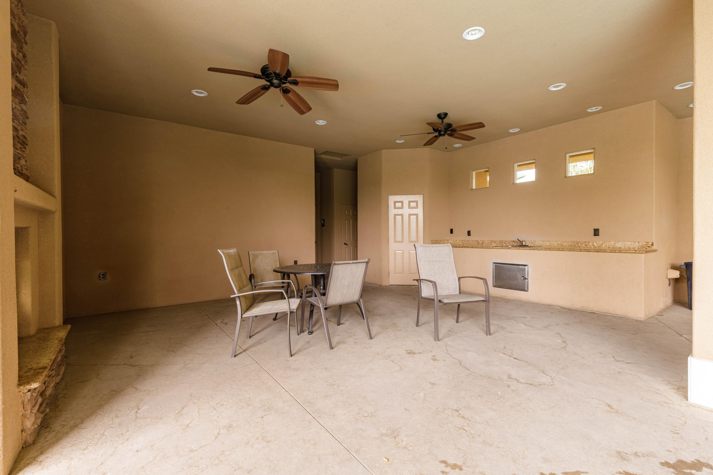 HUNTINGTON AT STONEBRIDGE - Residential