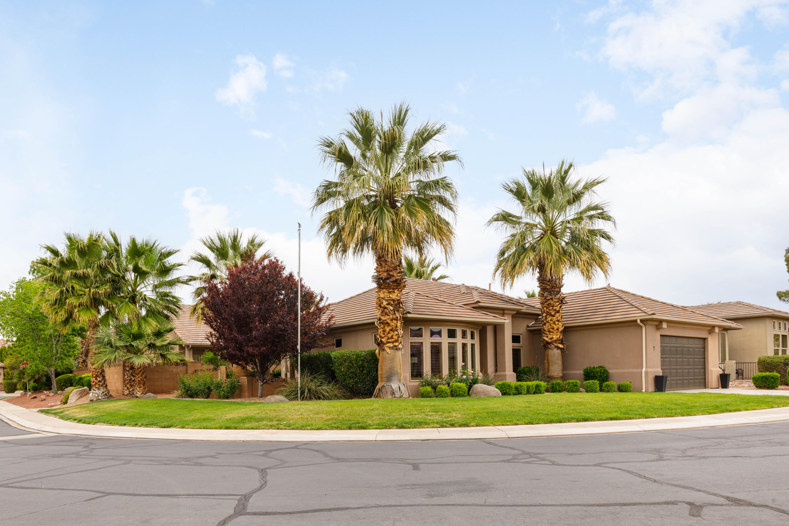 HUNTINGTON AT STONEBRIDGE - Residential