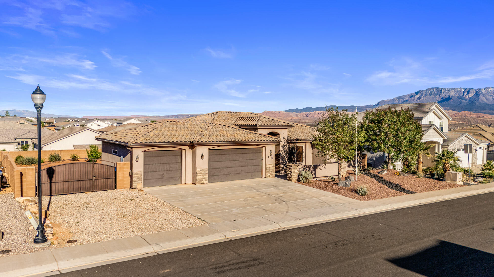 DIXIE SPRINGS - Residential