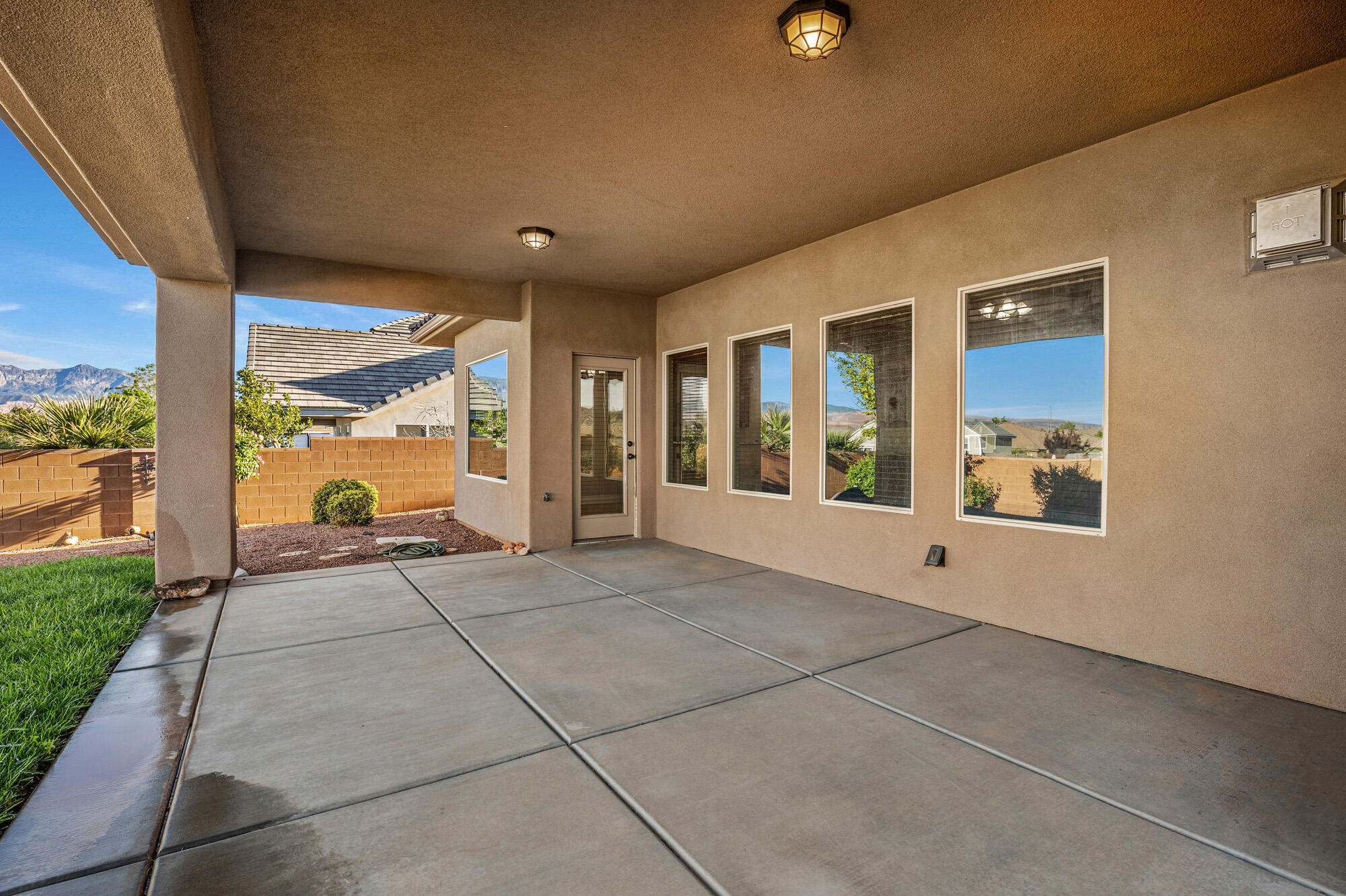 DIXIE SPRINGS - Residential