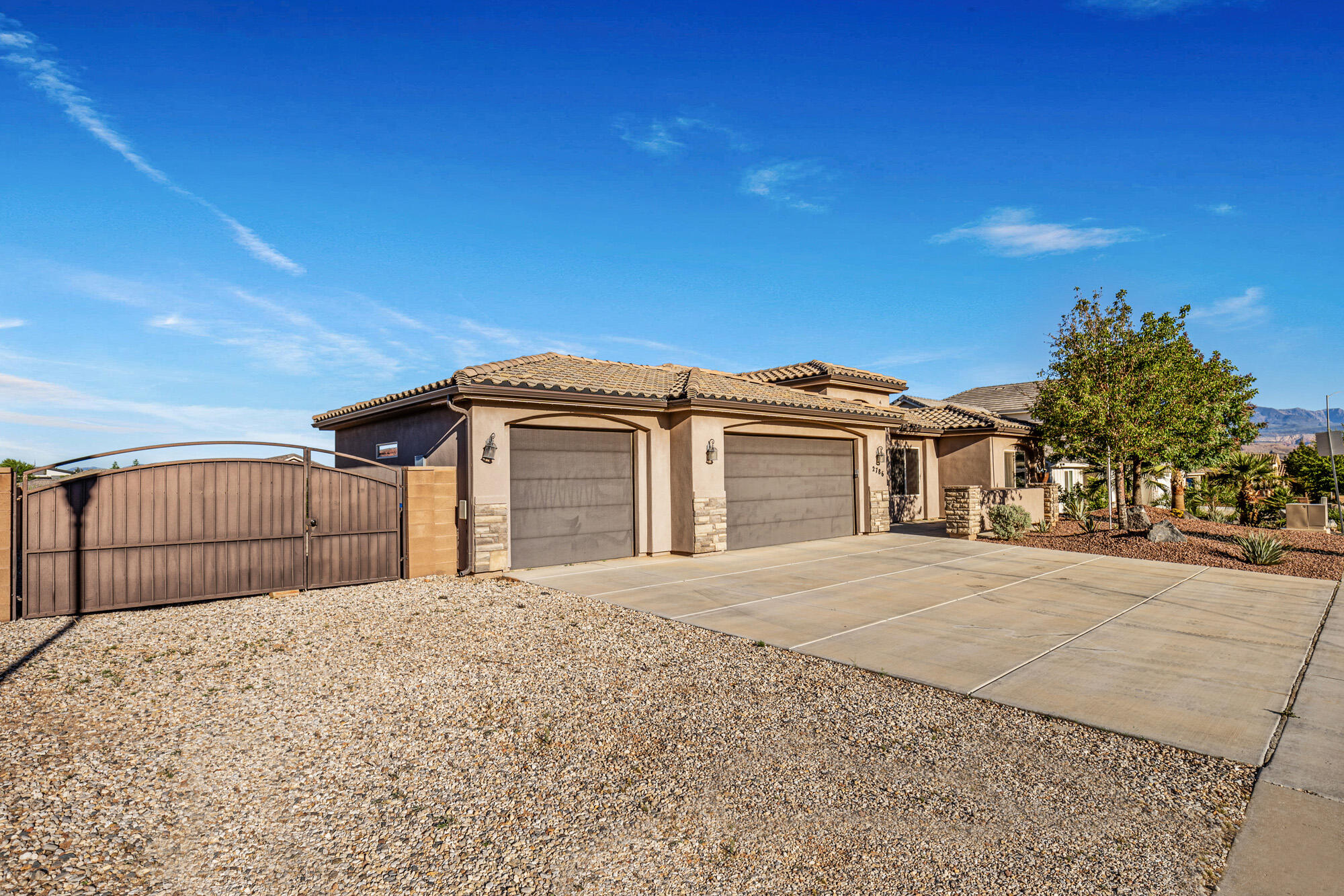 DIXIE SPRINGS - Residential