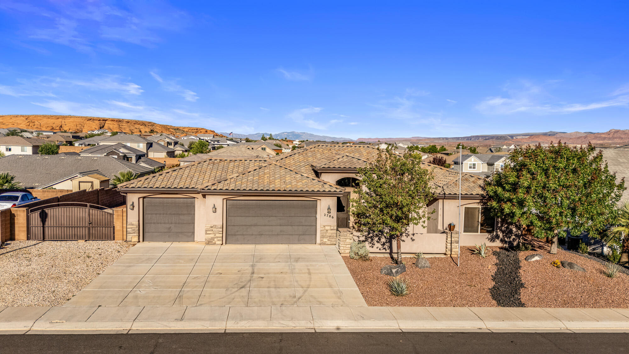 DIXIE SPRINGS - Residential