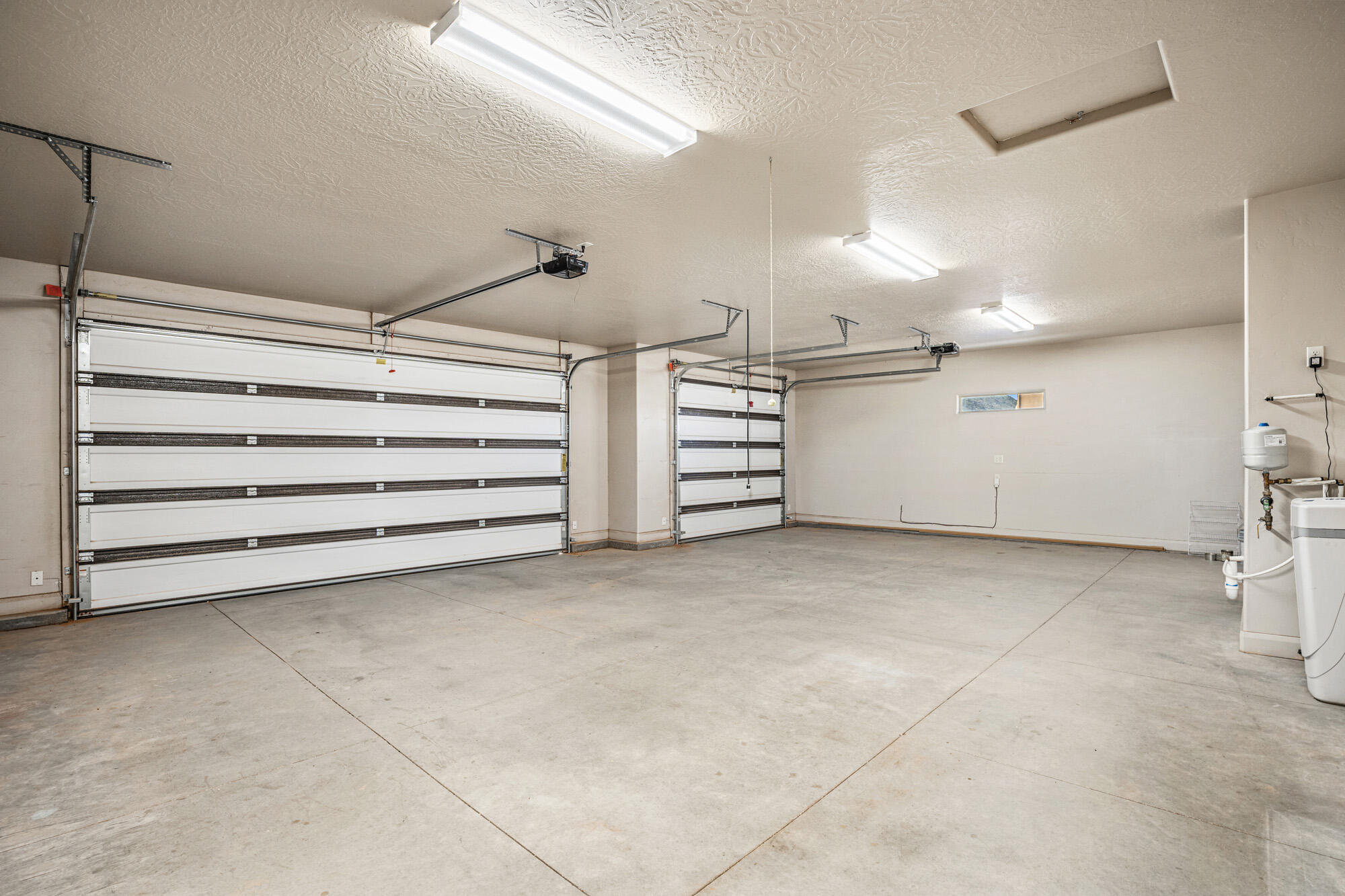 DIXIE SPRINGS - Residential