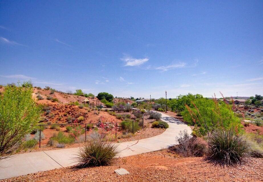 HIGHLAND PARK AT THE CORAL CANYON - Residential