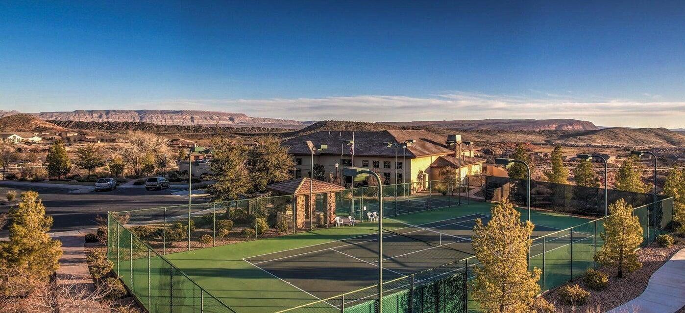 HIGHLAND PARK AT THE CORAL CANYON - Residential