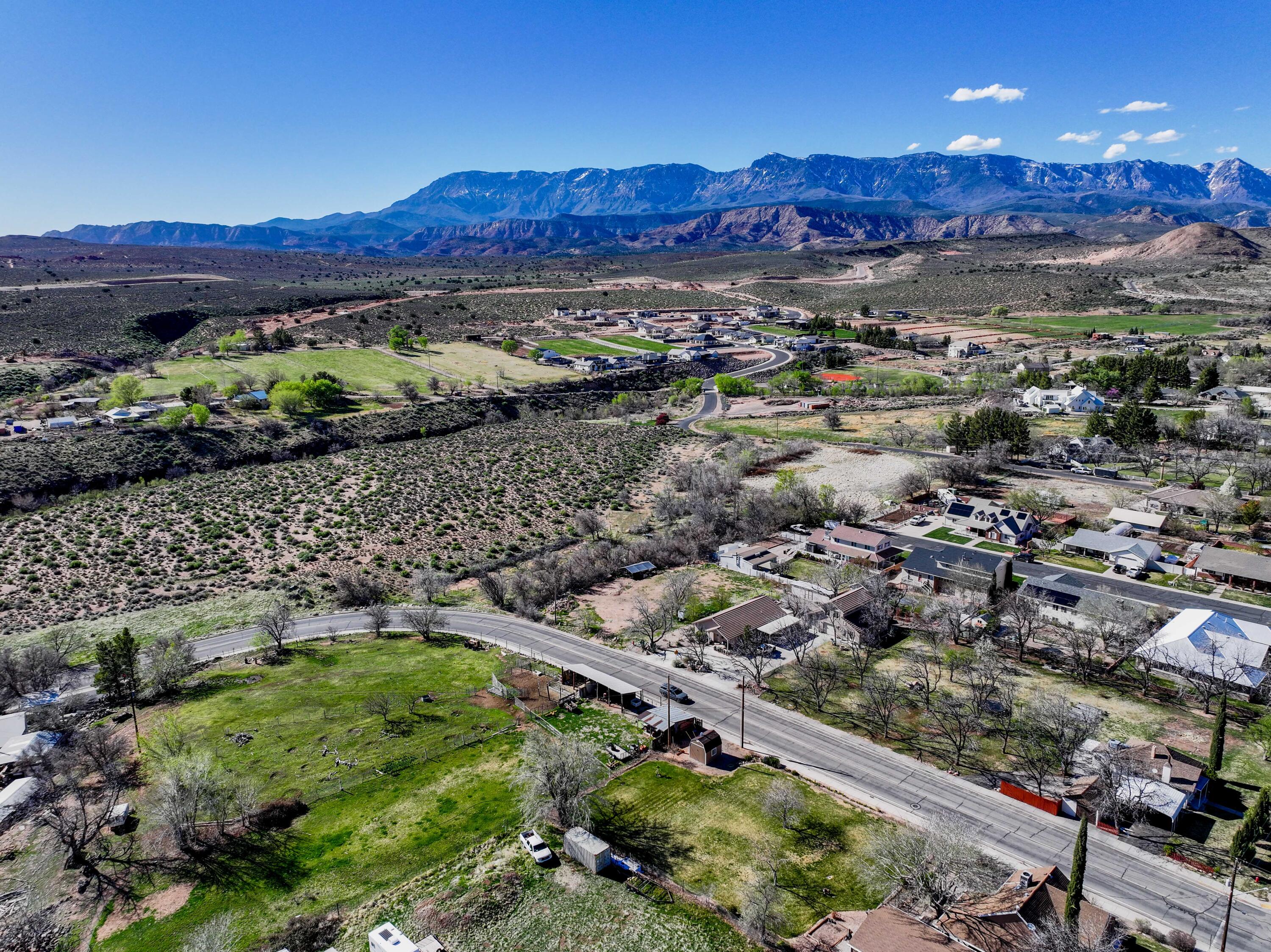 TOQUERVILLE TOWNSITE - Land