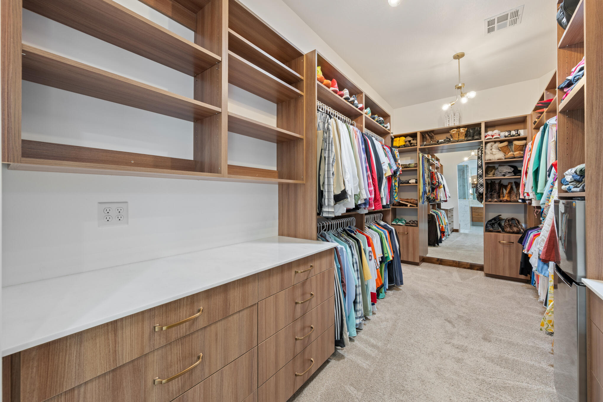 LEDGES OF ST GEORGE - Residential