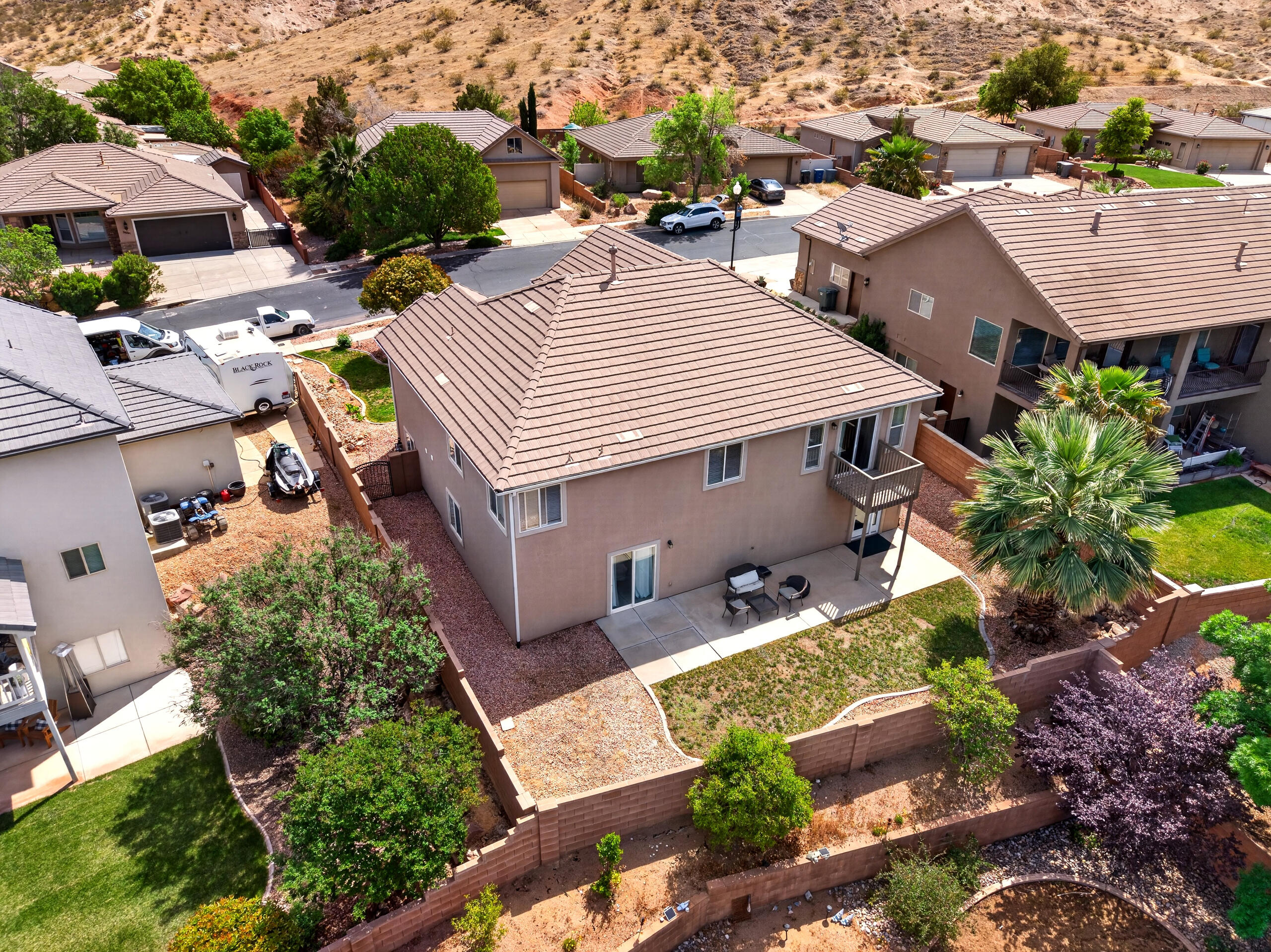 DESERT HILLS - Residential