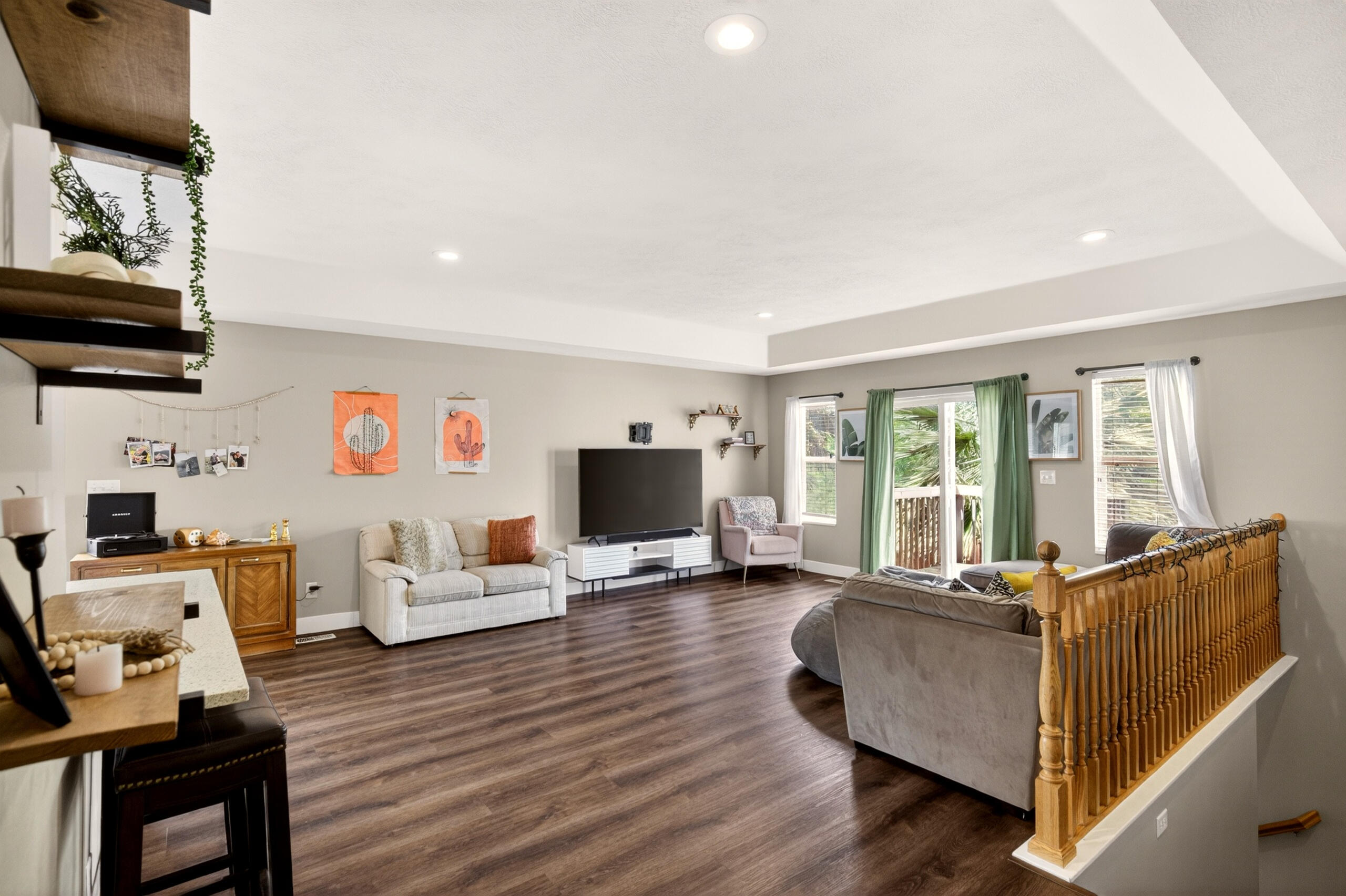 DESERT HILLS - Residential