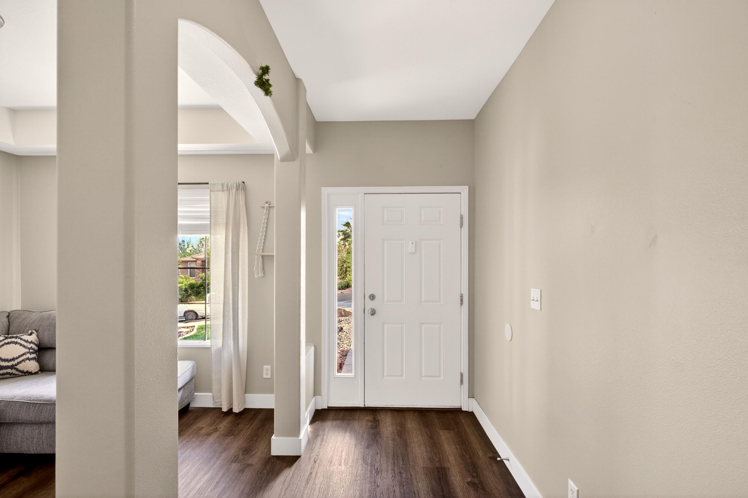 DESERT HILLS - Residential