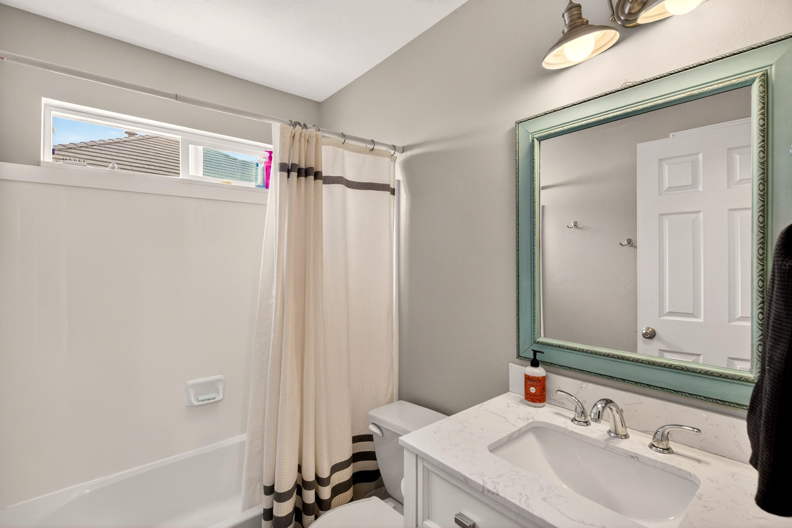 DESERT HILLS - Residential