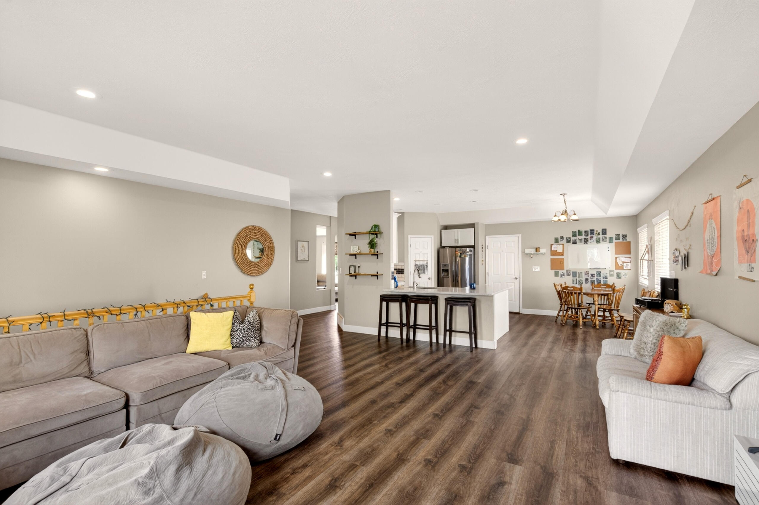 DESERT HILLS - Residential