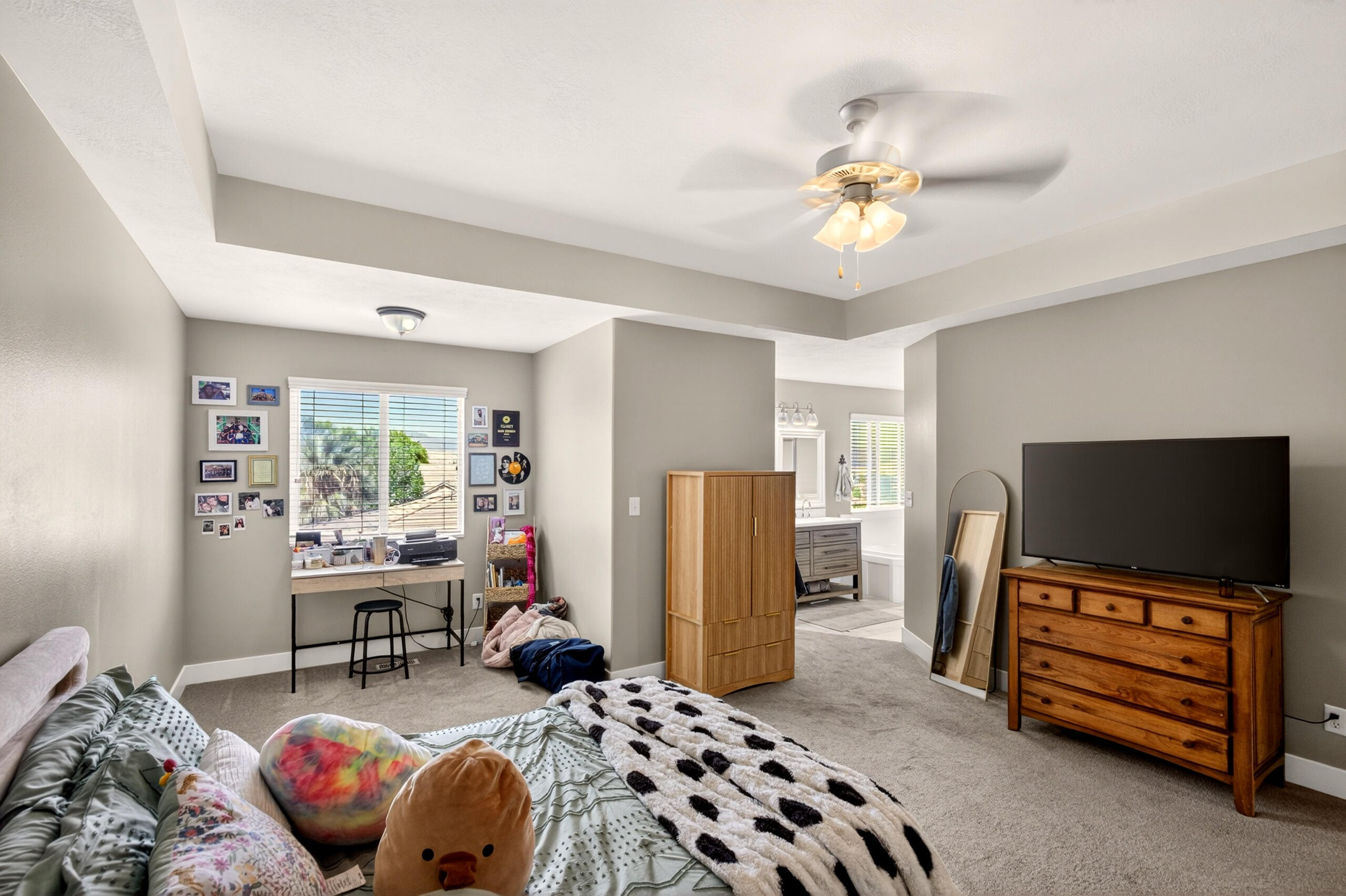 DESERT HILLS - Residential