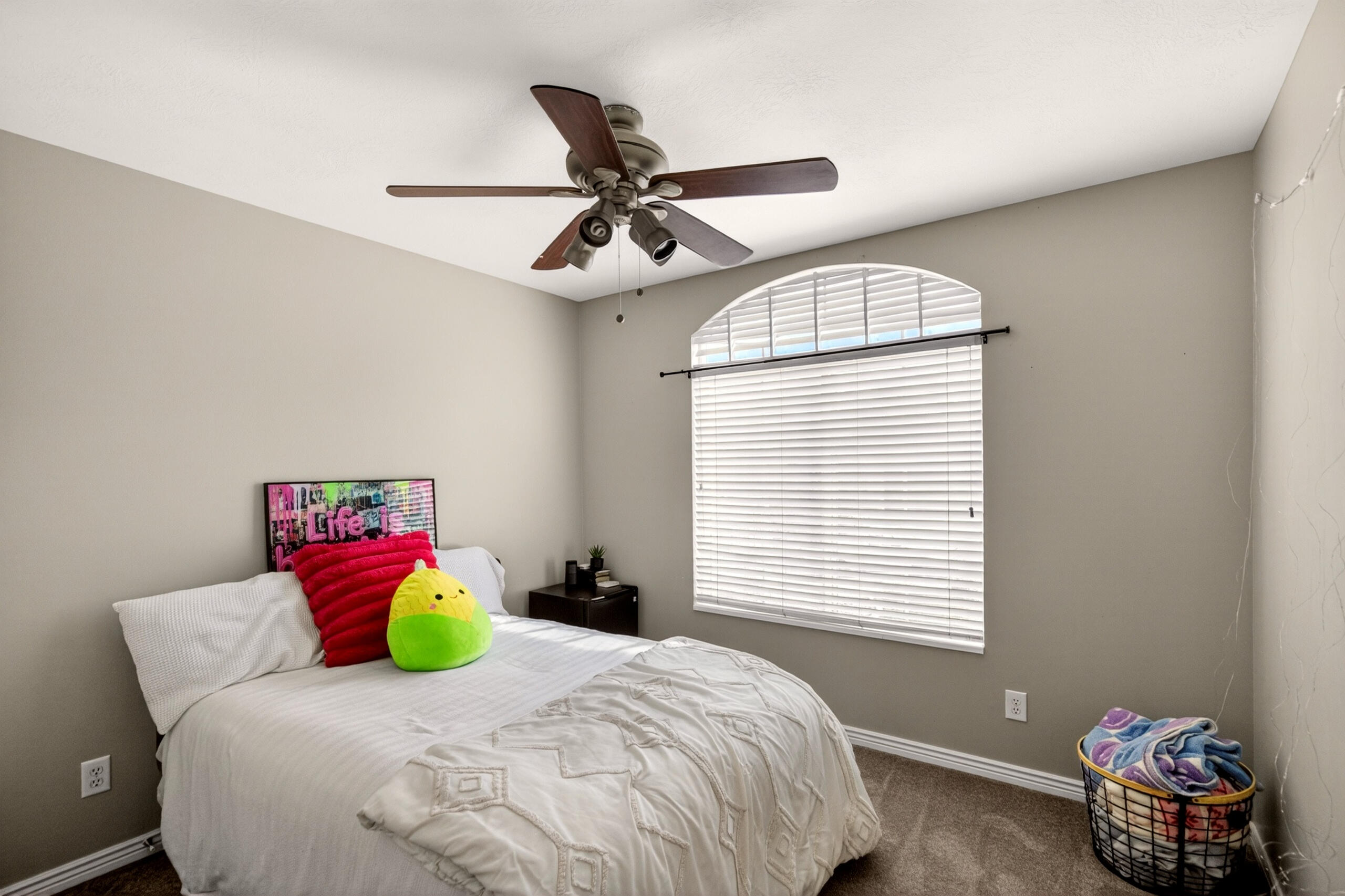 DESERT HILLS - Residential