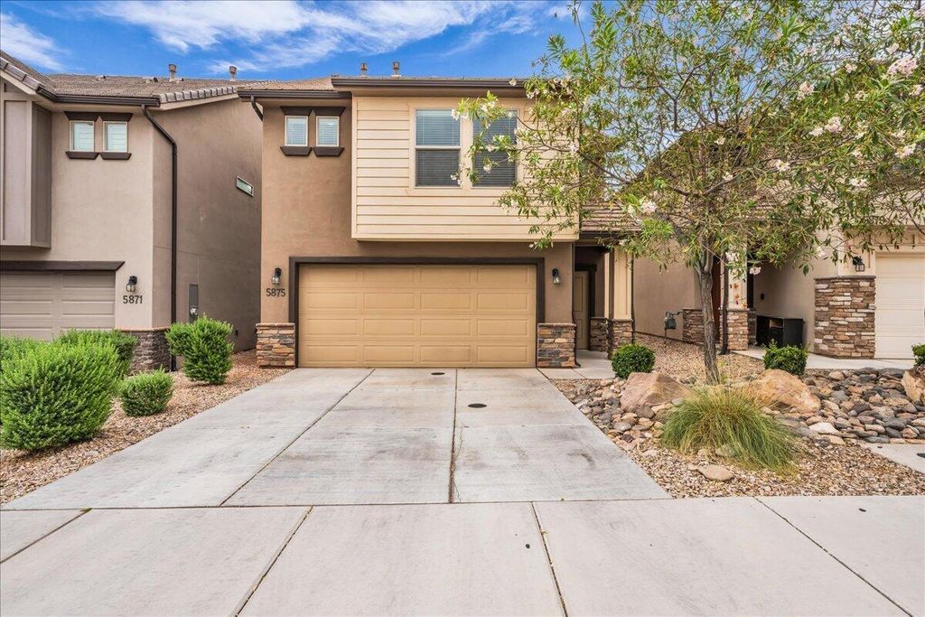 Photo of 5875 S CHALLENGER Way, Saint George, UT 84790 (MLS # 26-273660)