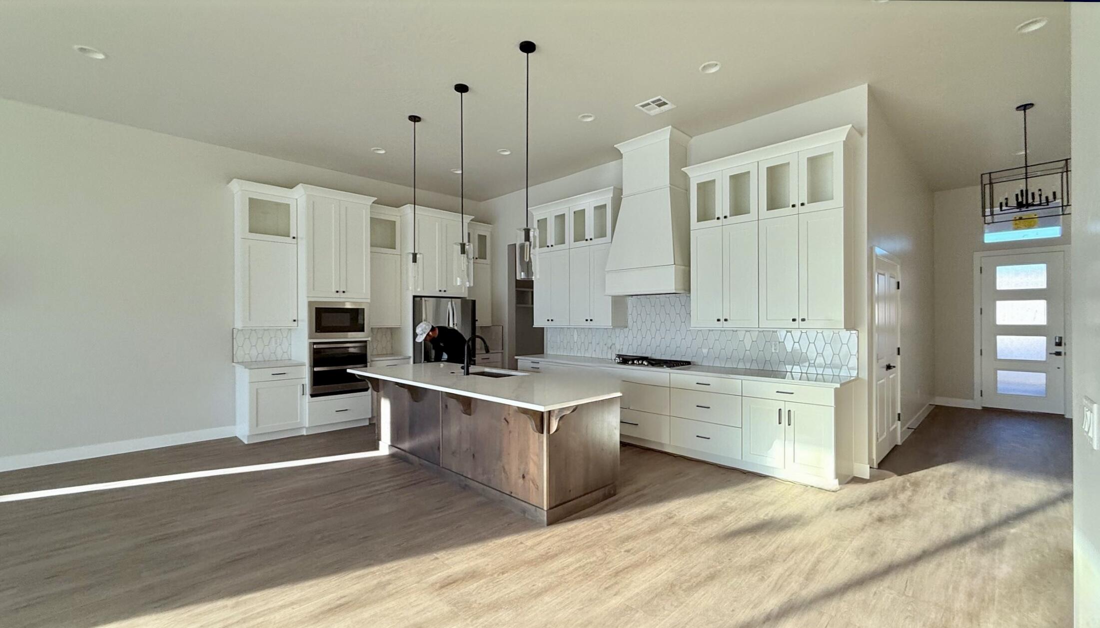 RIVERBEND AT SUNRISE VALLEY - Residential