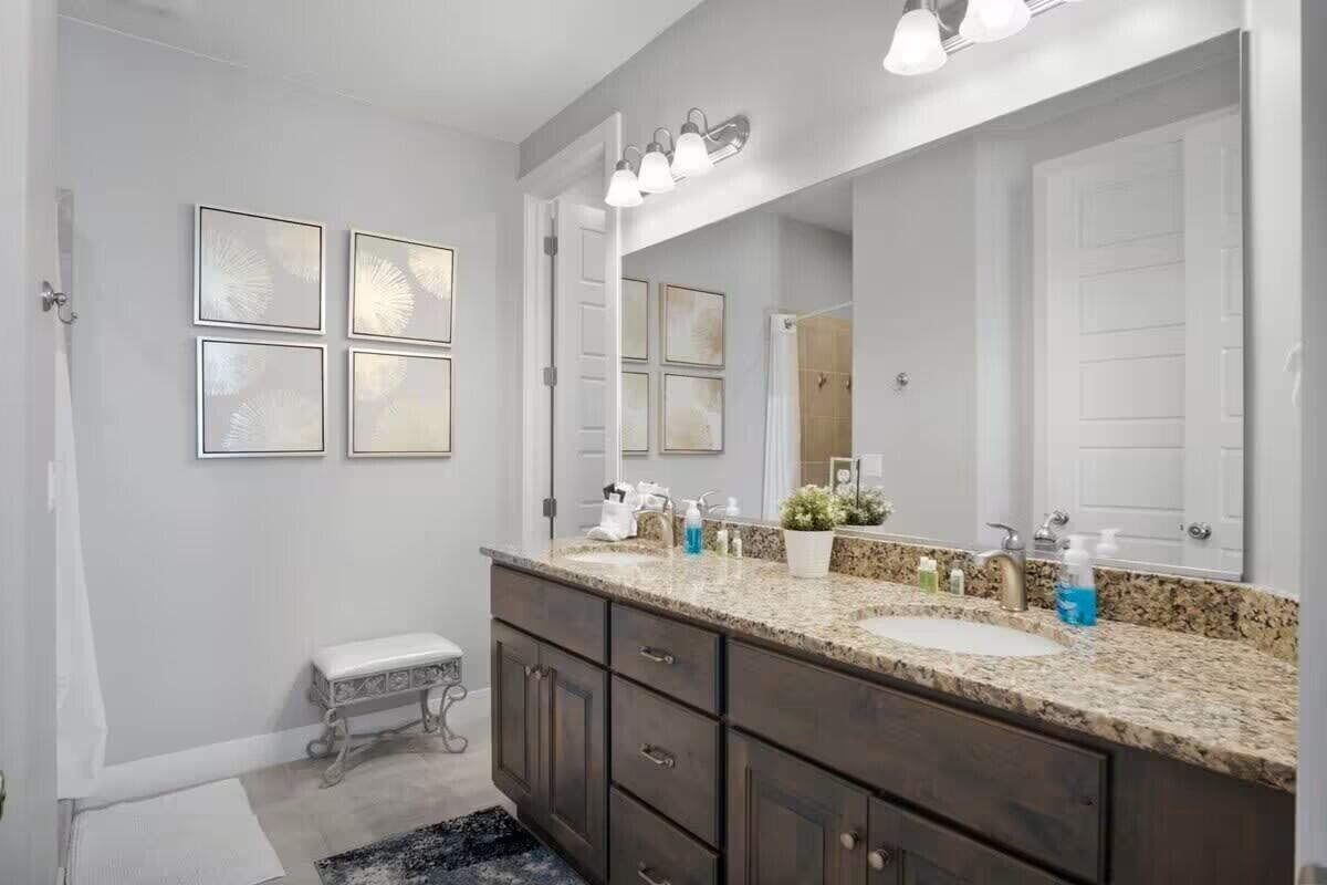 TOWN CENTER AT CORAL CANYON - Residential