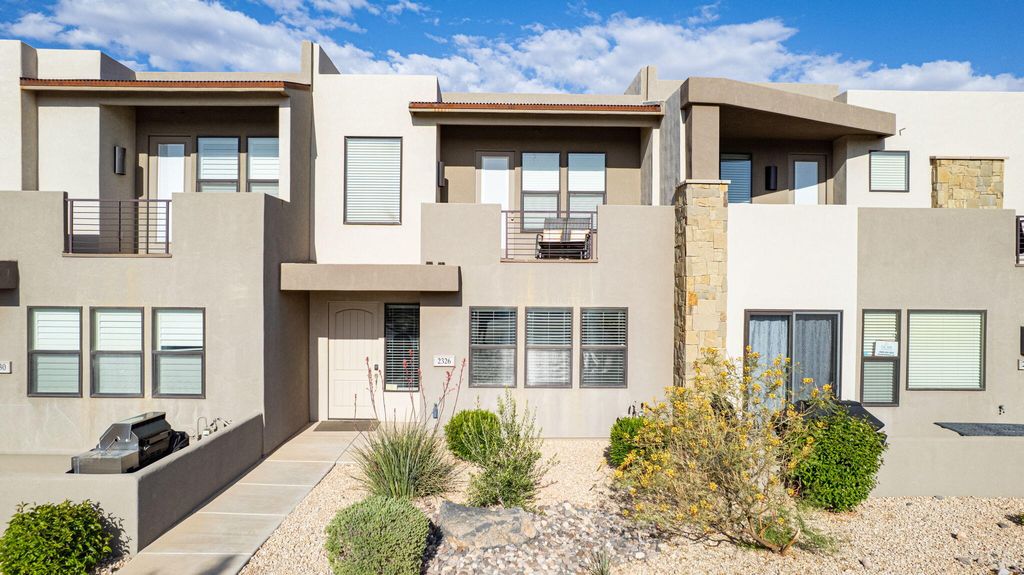 Photo of 2326 N Park Center DR, Washington, UT 84780 (MLS # 26-271465)