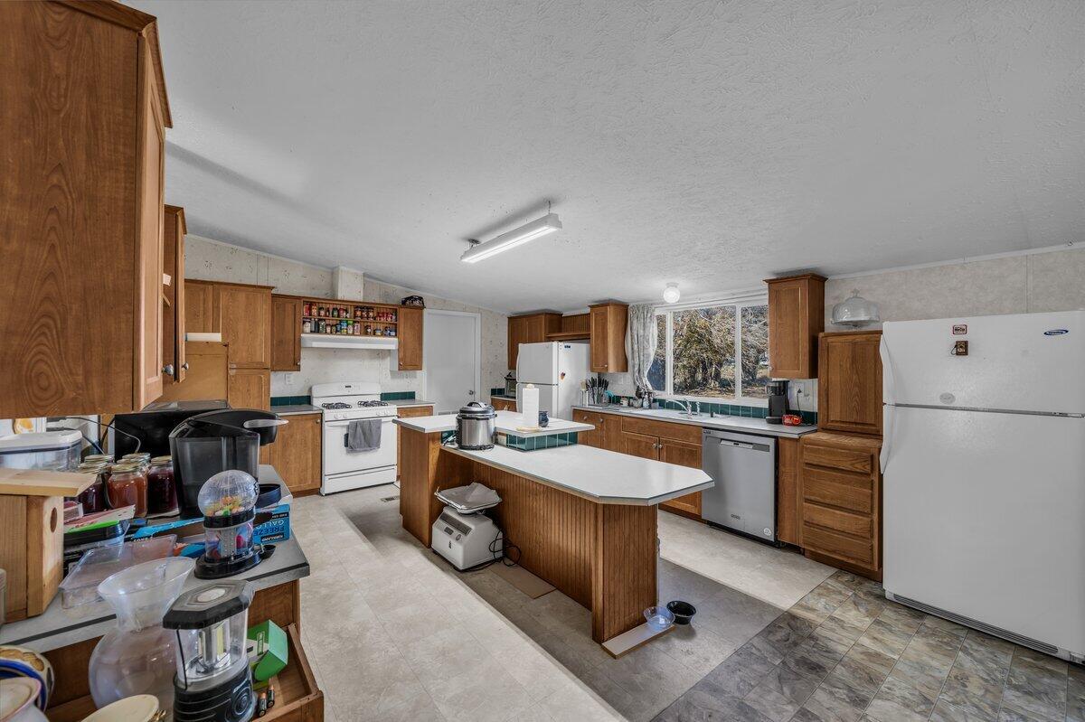 LAVERKIN TOWNSITE AND FIELD - Residential