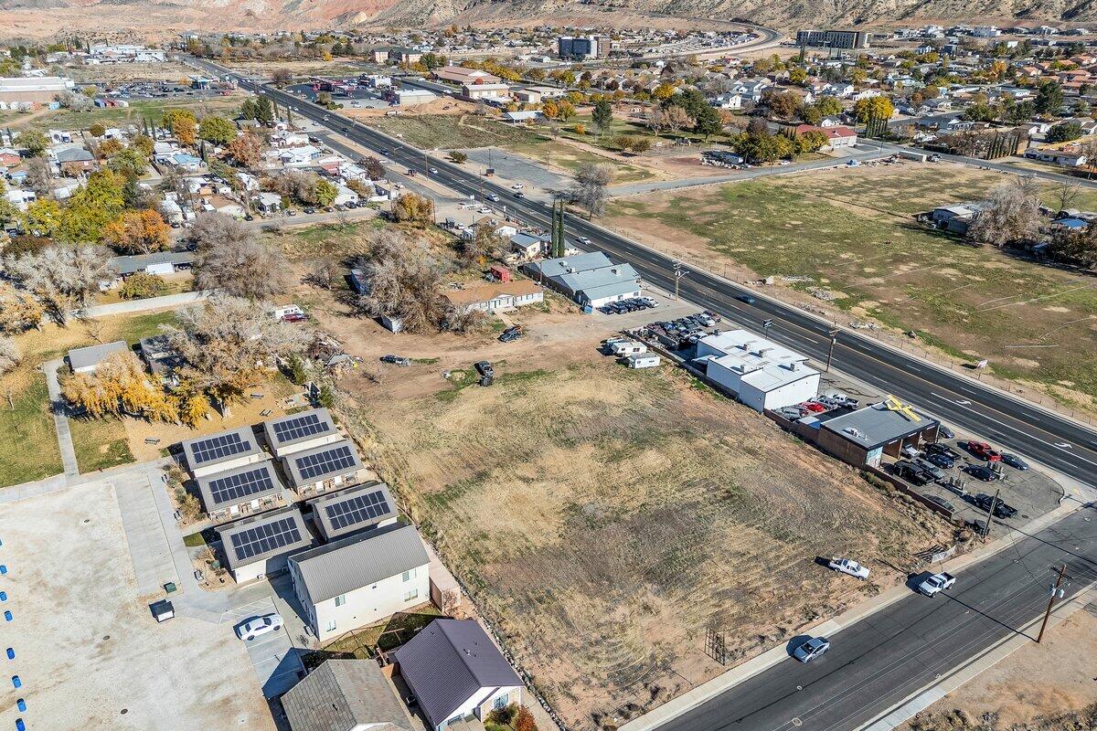 LAVERKIN TOWNSITE AND FIELD - Residential