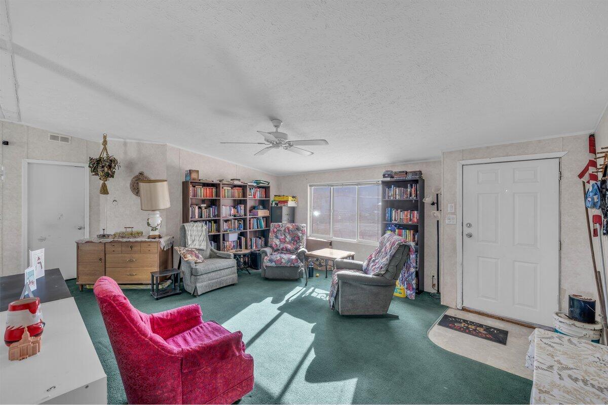 LAVERKIN TOWNSITE AND FIELD - Residential