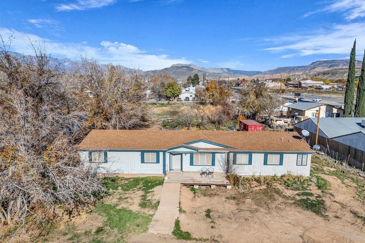 LAVERKIN TOWNSITE AND FIELD - Residential