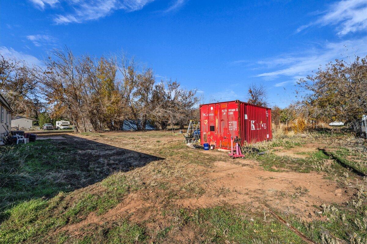 LAVERKIN TOWNSITE AND FIELD - Residential