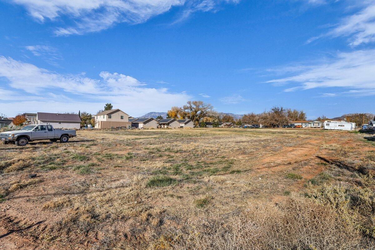 LAVERKIN TOWNSITE AND FIELD - Residential