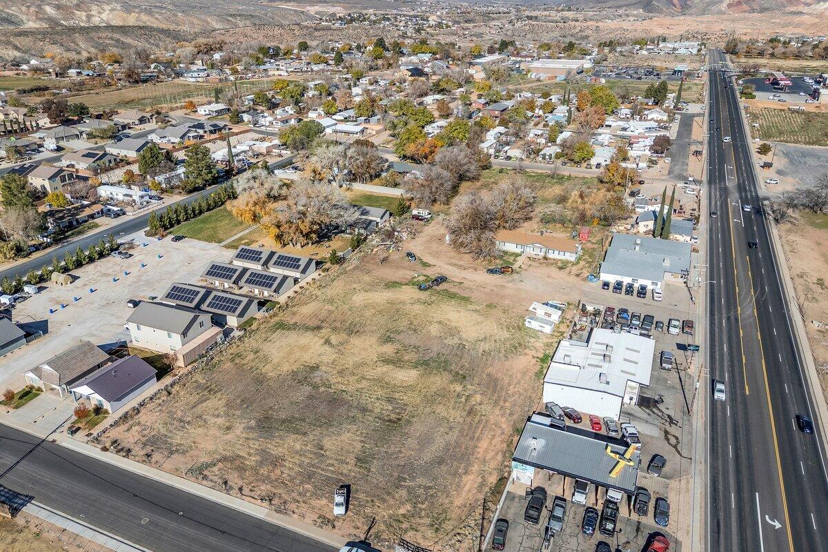 LAVERKIN TOWNSITE AND FIELD - Residential