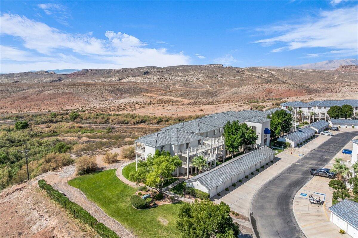 LAS PALMAS RESORT CONDOS - Residential