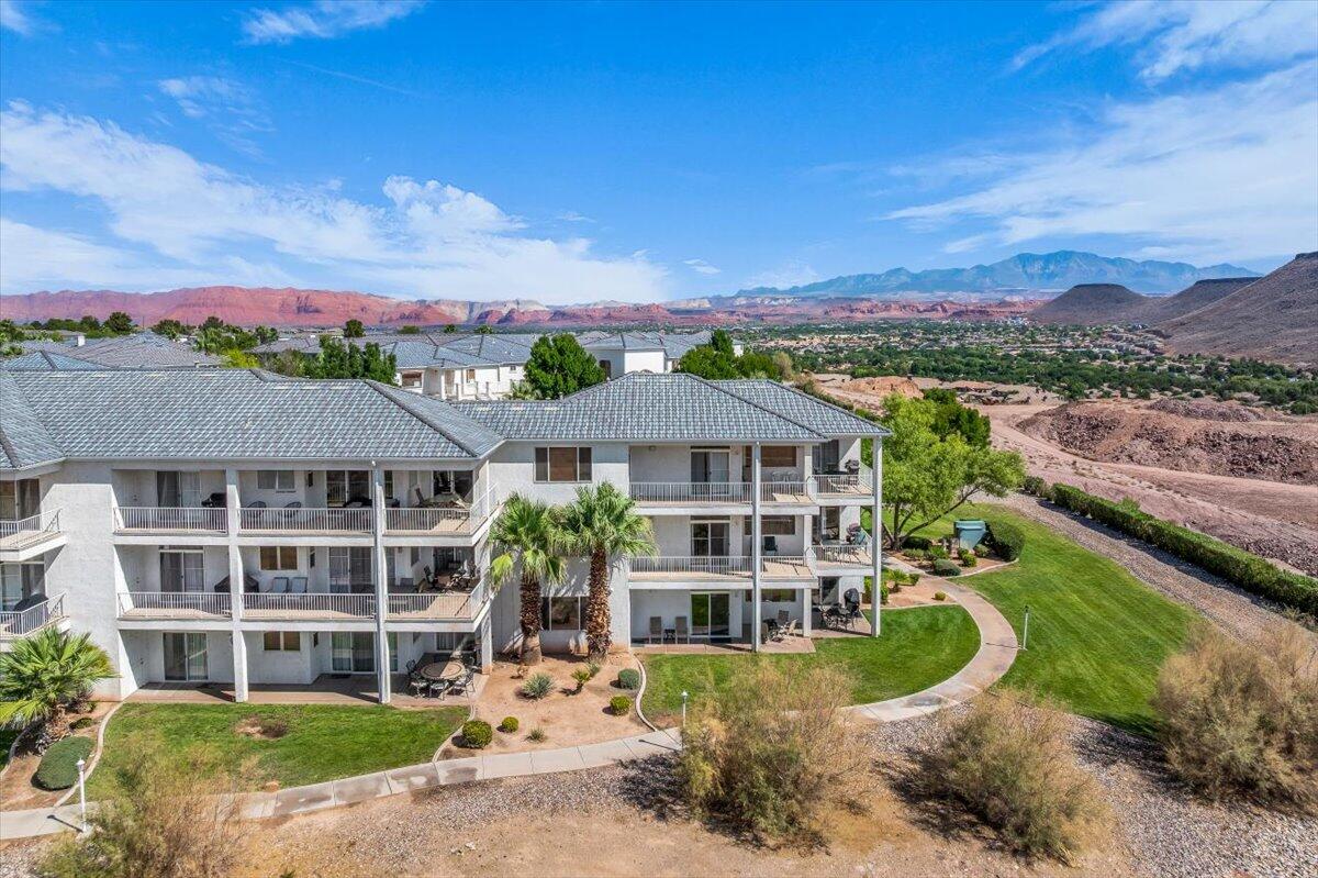 LAS PALMAS RESORT CONDOS - Residential