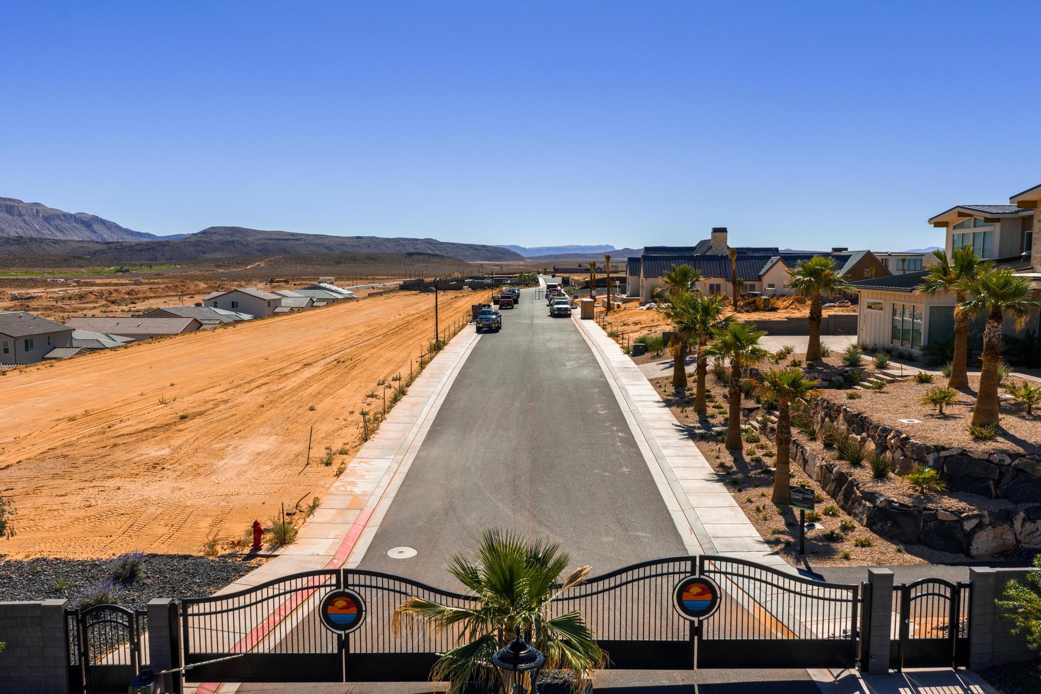 SOUTHERN SHORES - Land