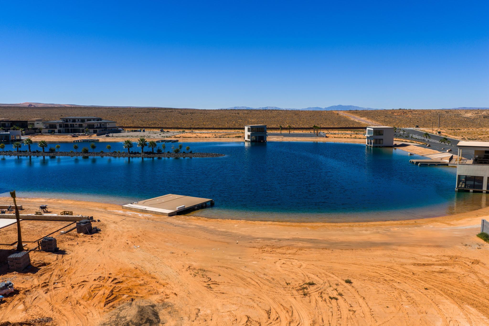 SOUTHERN SHORES - Land