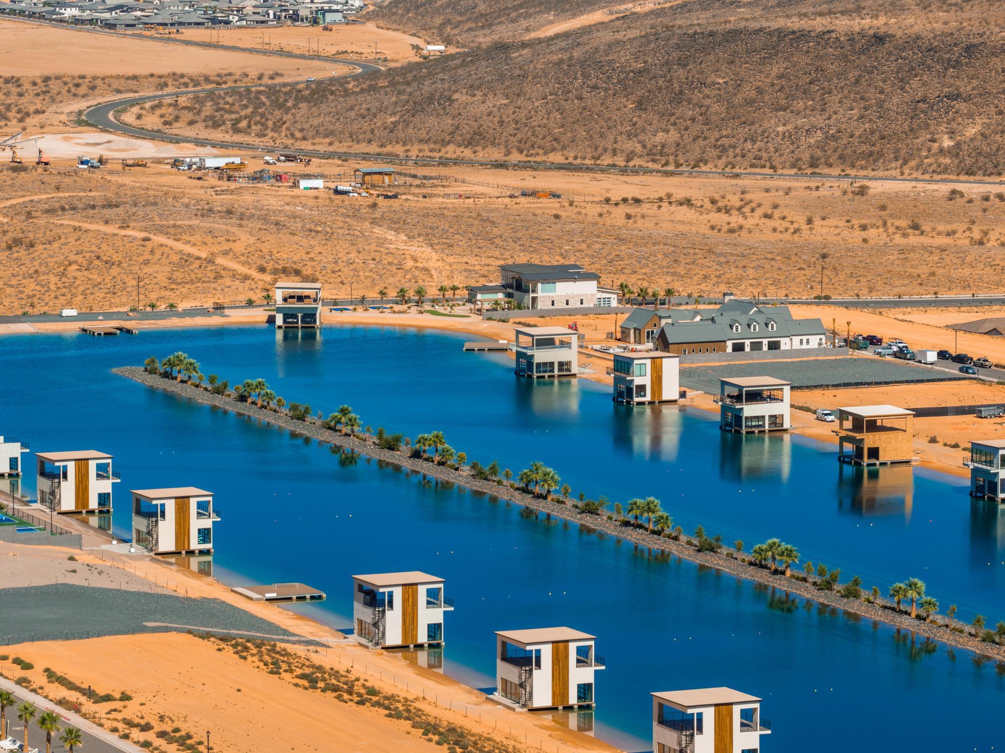 SOUTHERN SHORES - Land